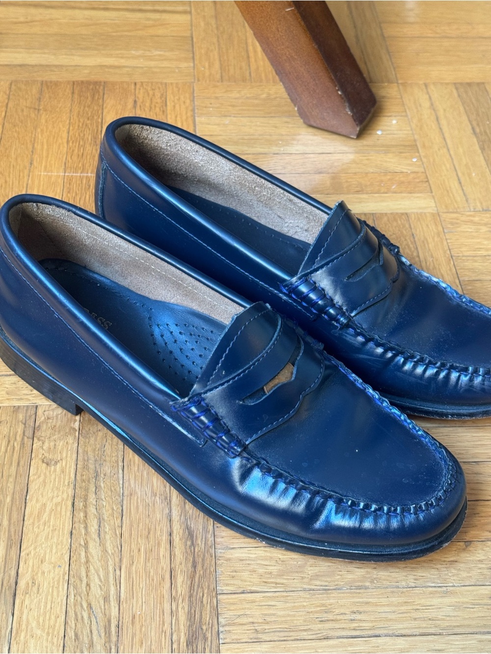G.H Bass Weejuns Whitney Penny Loafer - Navy Leather